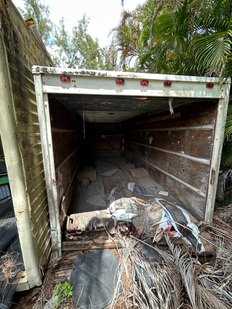 Junk removal in Palm Beach County